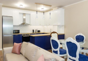 2BD Home In The Heart Of Varna with Parking - Blue